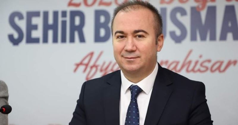 Başkan Uluçay, asıl vizyonsuzu açıkladı