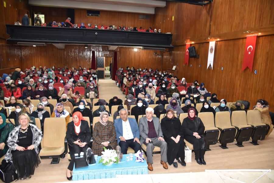 Kadınlara özel Ramazan Programına yoğun katılım