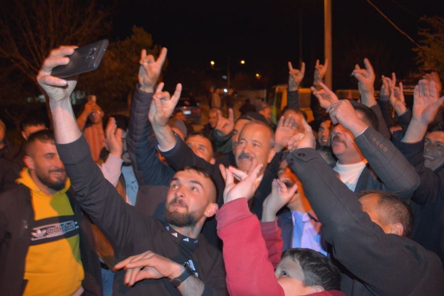 Milletvekili Taytak Şuhut’ta ‘Bozkurt Taytak’ sloganları ile karşılandı