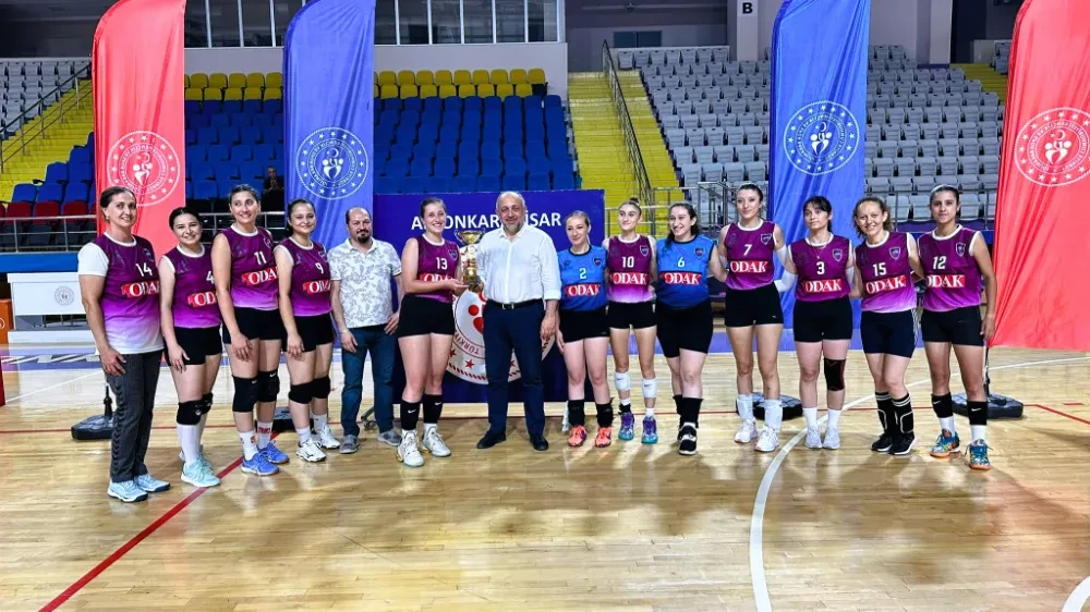 Büyükler Kulüp Voleybol Müsabakaları tamamlandı