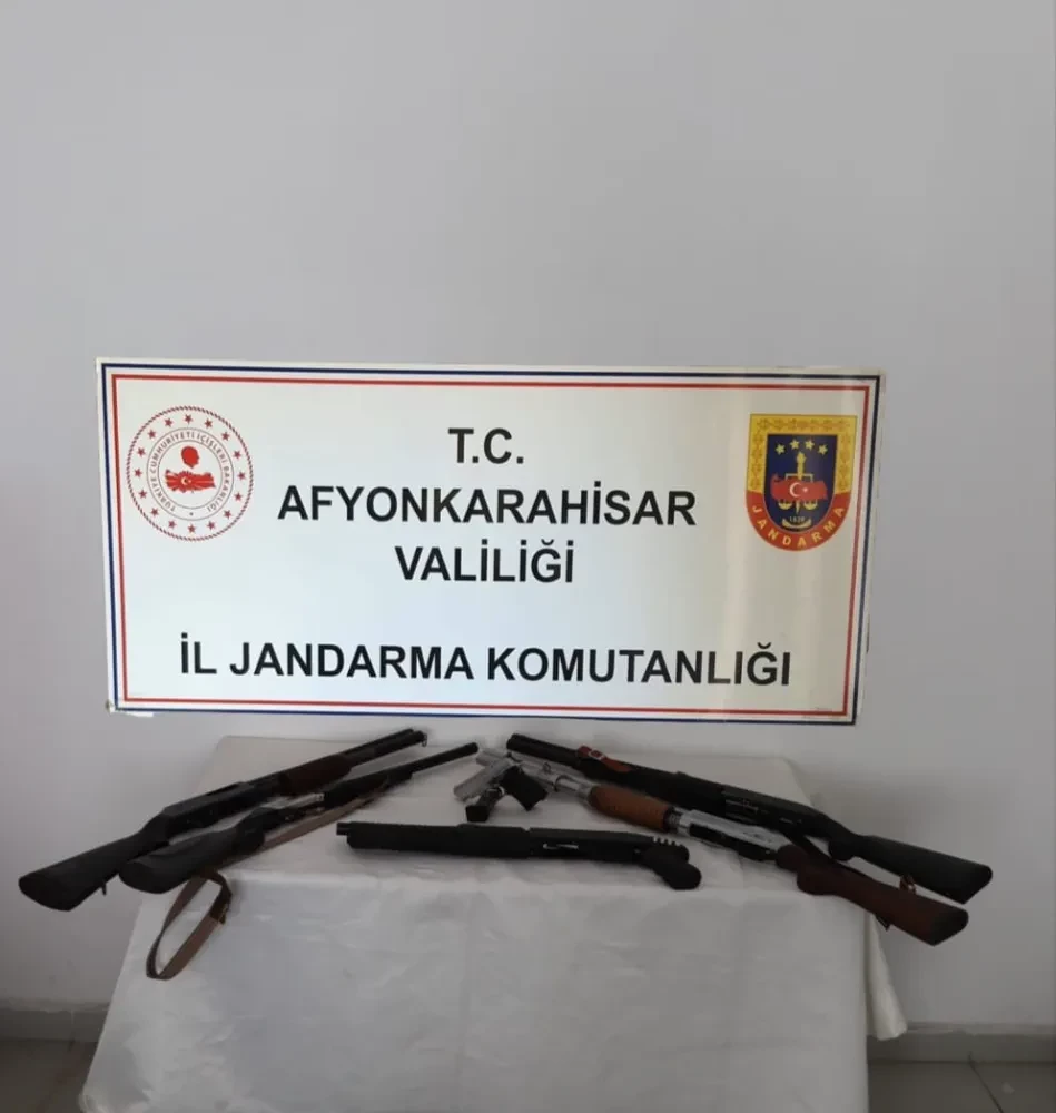 9 Şüphelinin Evine Eş Zamanlı Arama