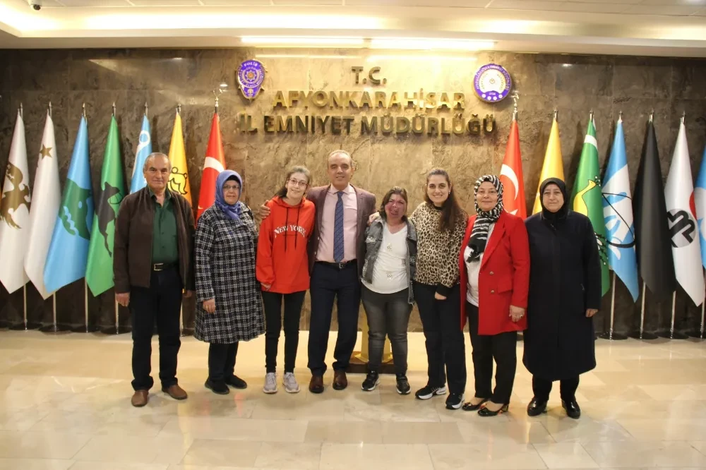 Ağır Düzey Zihinsel Engelliler Derneği’nden İl Emniyet Müdürü Erol’a Anlamlı Ziyaret