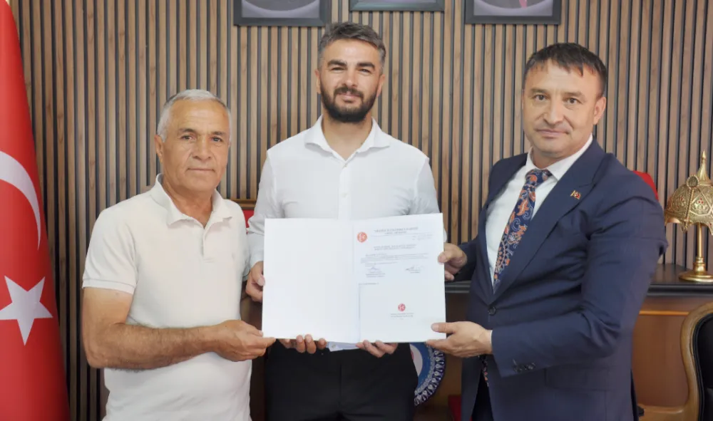 MHP Afyonkarahisar’da 3 İlçe Başkanı Değişti